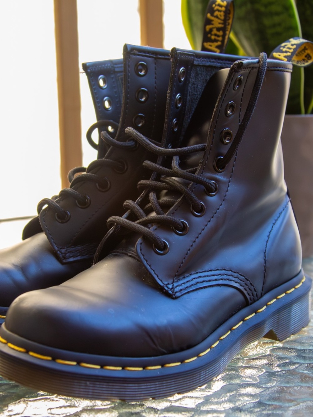 Dr. Martens 1460 Smooth Leather Lace Up Boots (Size 5)